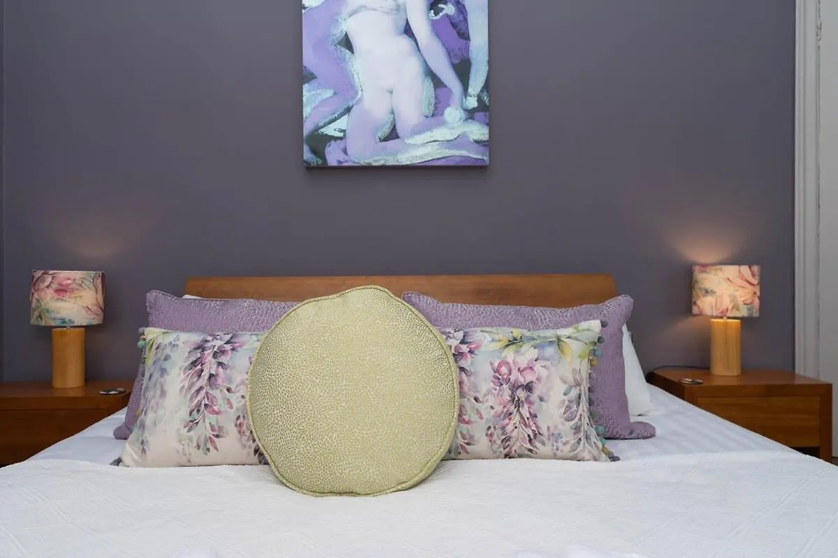 Apartment Host & Stay - Tranquility On Brunswick Square Brighton