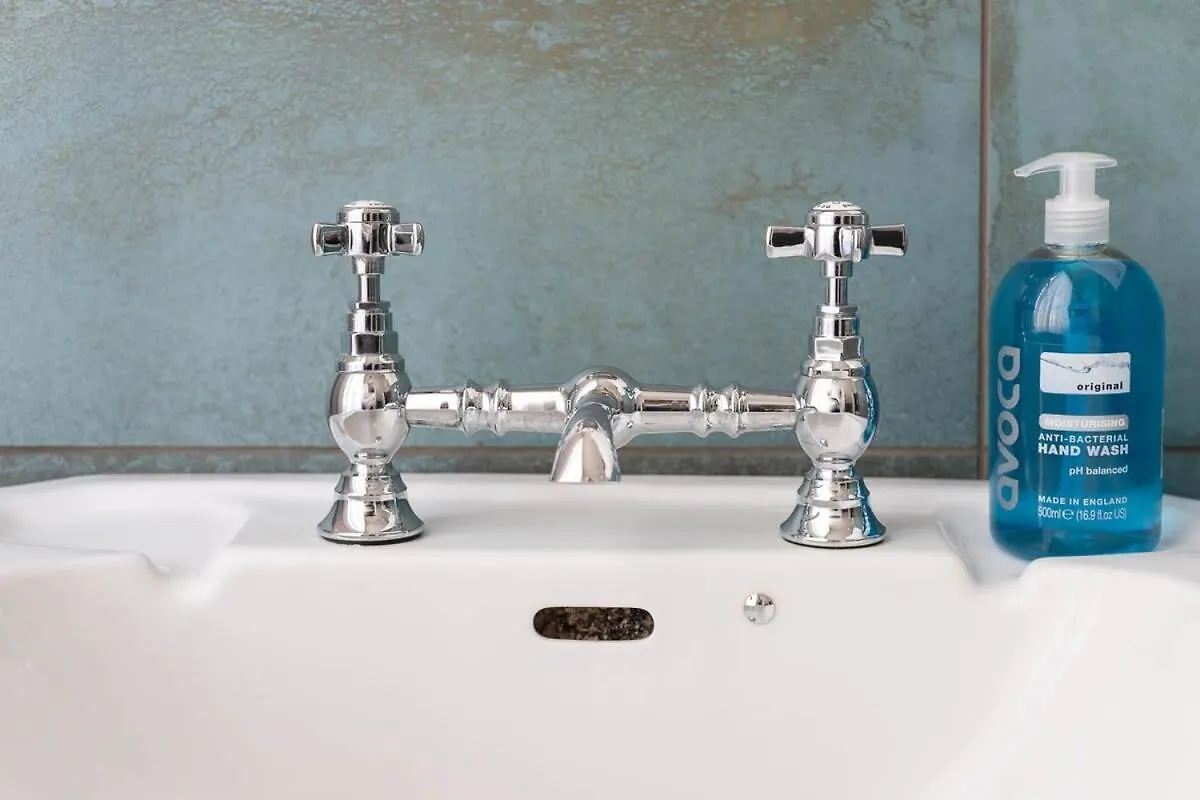 Apartment Host & Stay - Tranquility On Brunswick Square Brighton