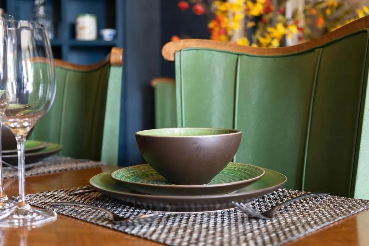 Apartment Host & Stay - Tranquility On Brunswick Square Brighton