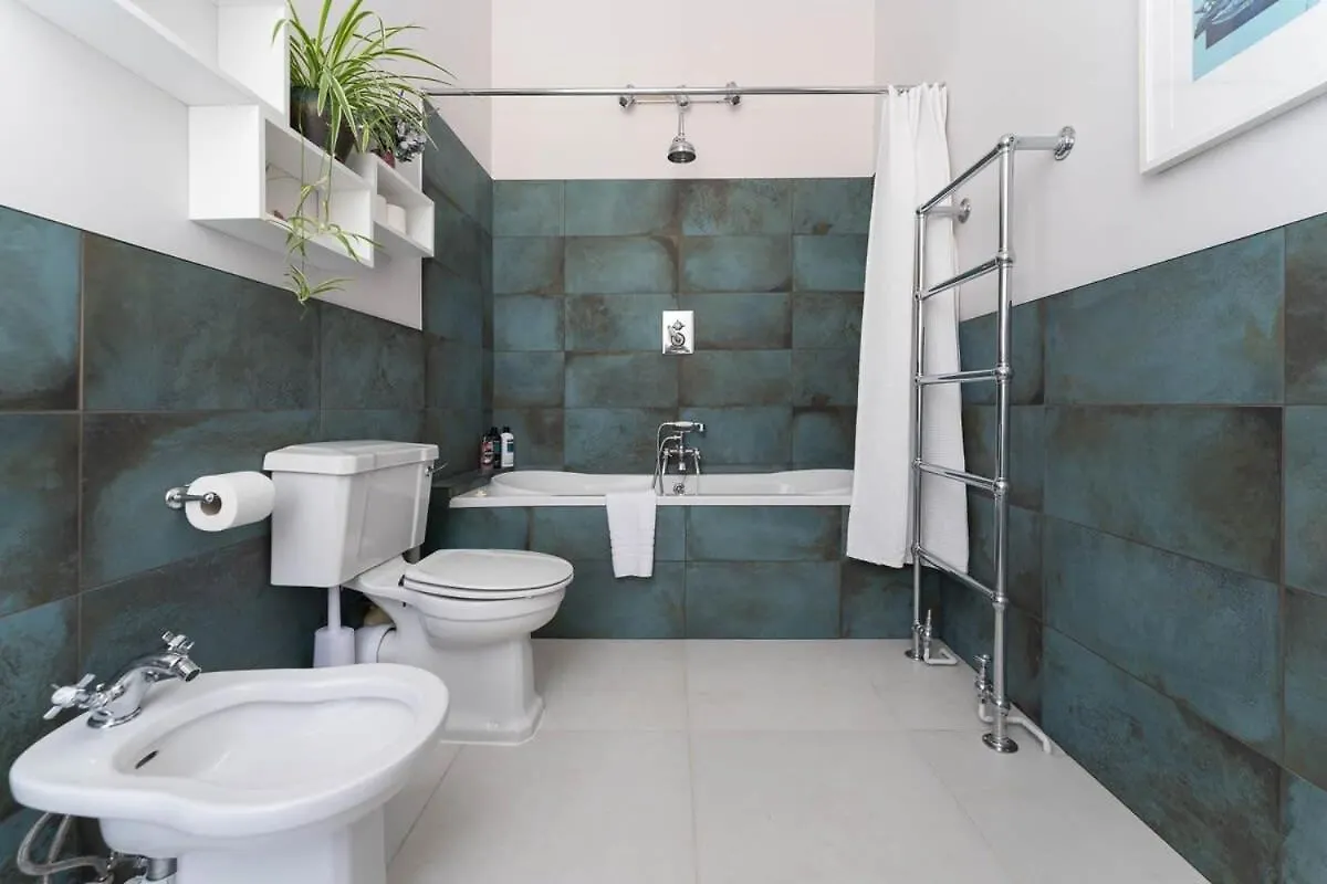 Host & Stay - Tranquility On Brunswick Square Brighton Apartment